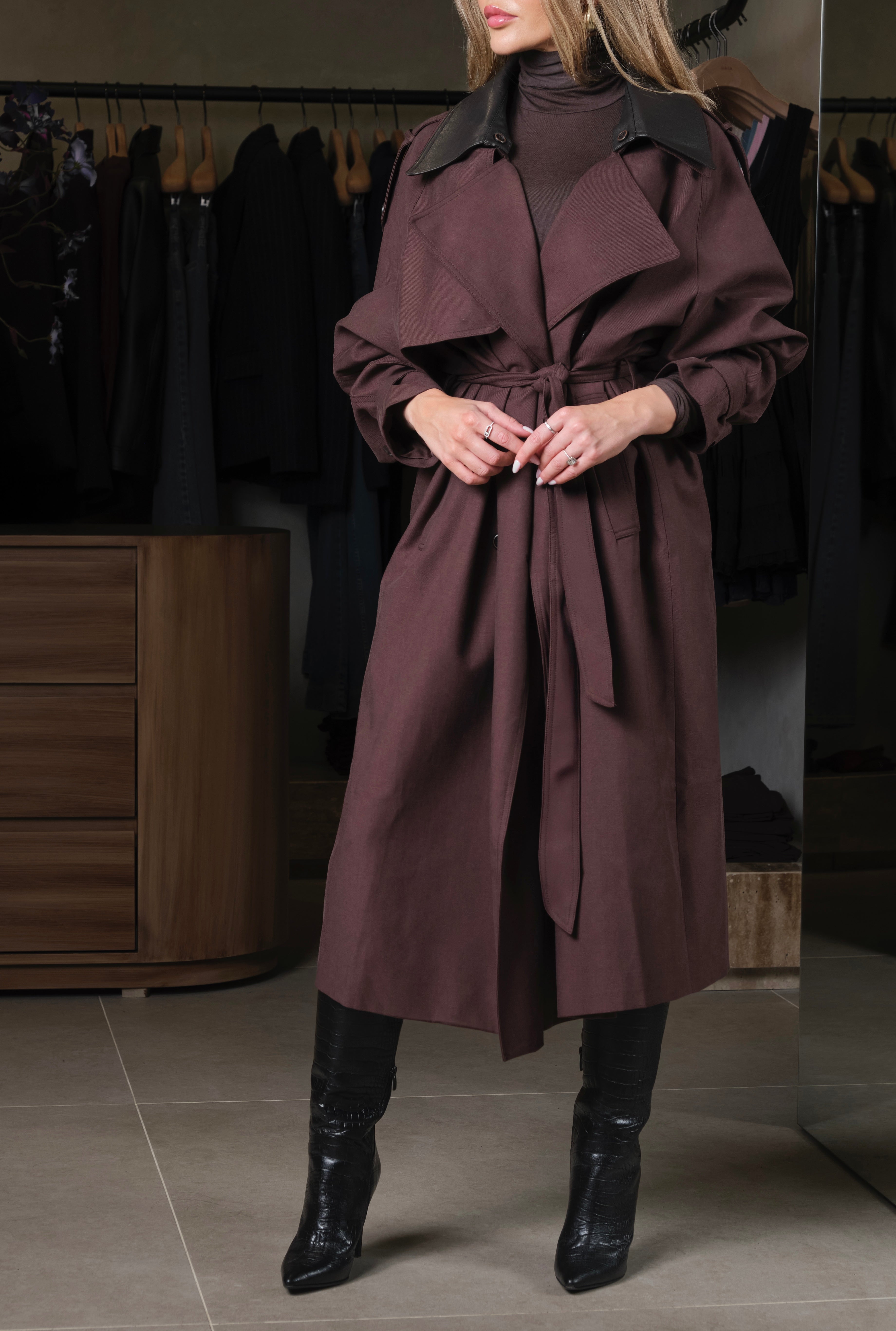 Trench coat in Brown