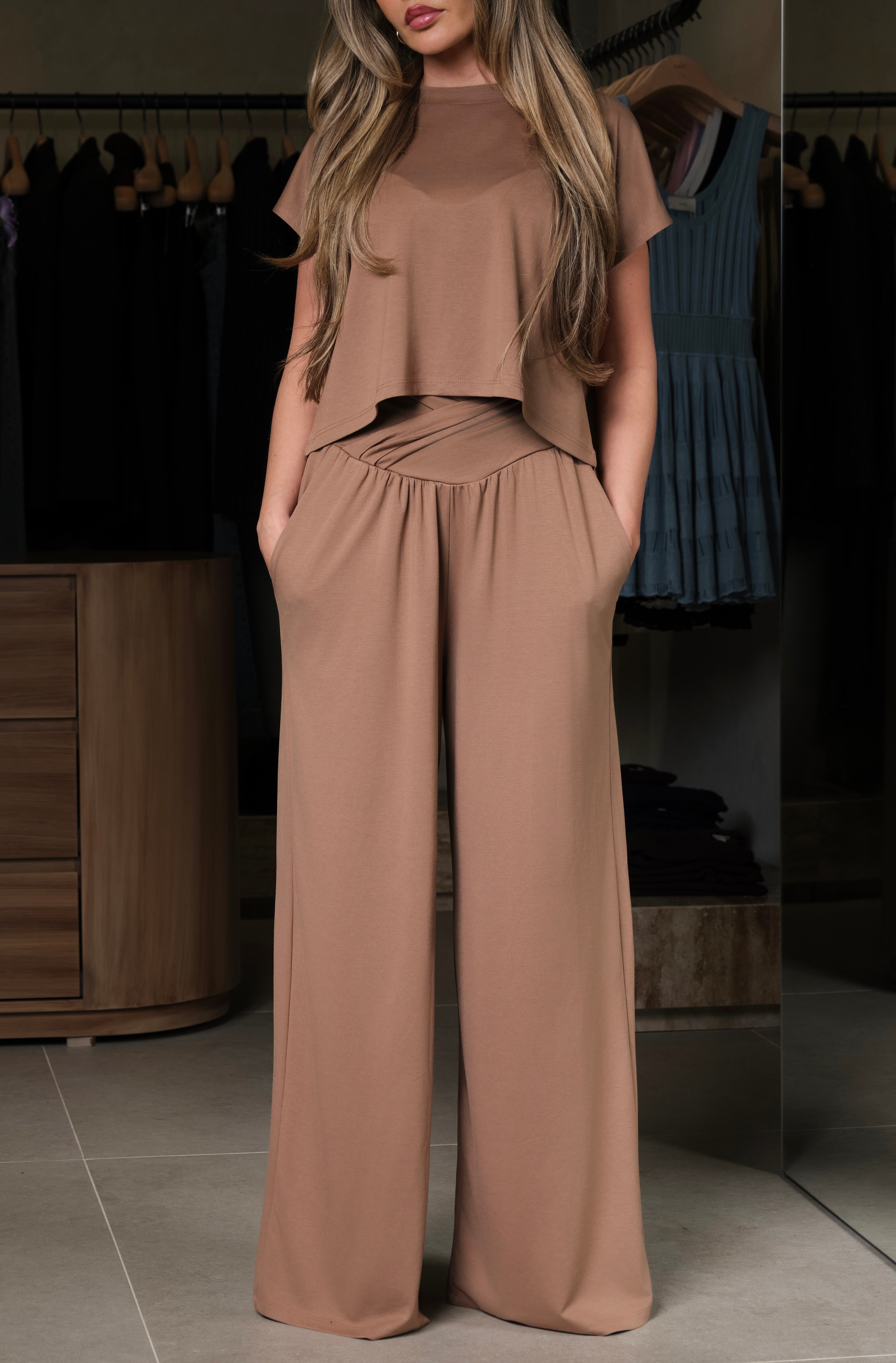 Twisted pants in Brown