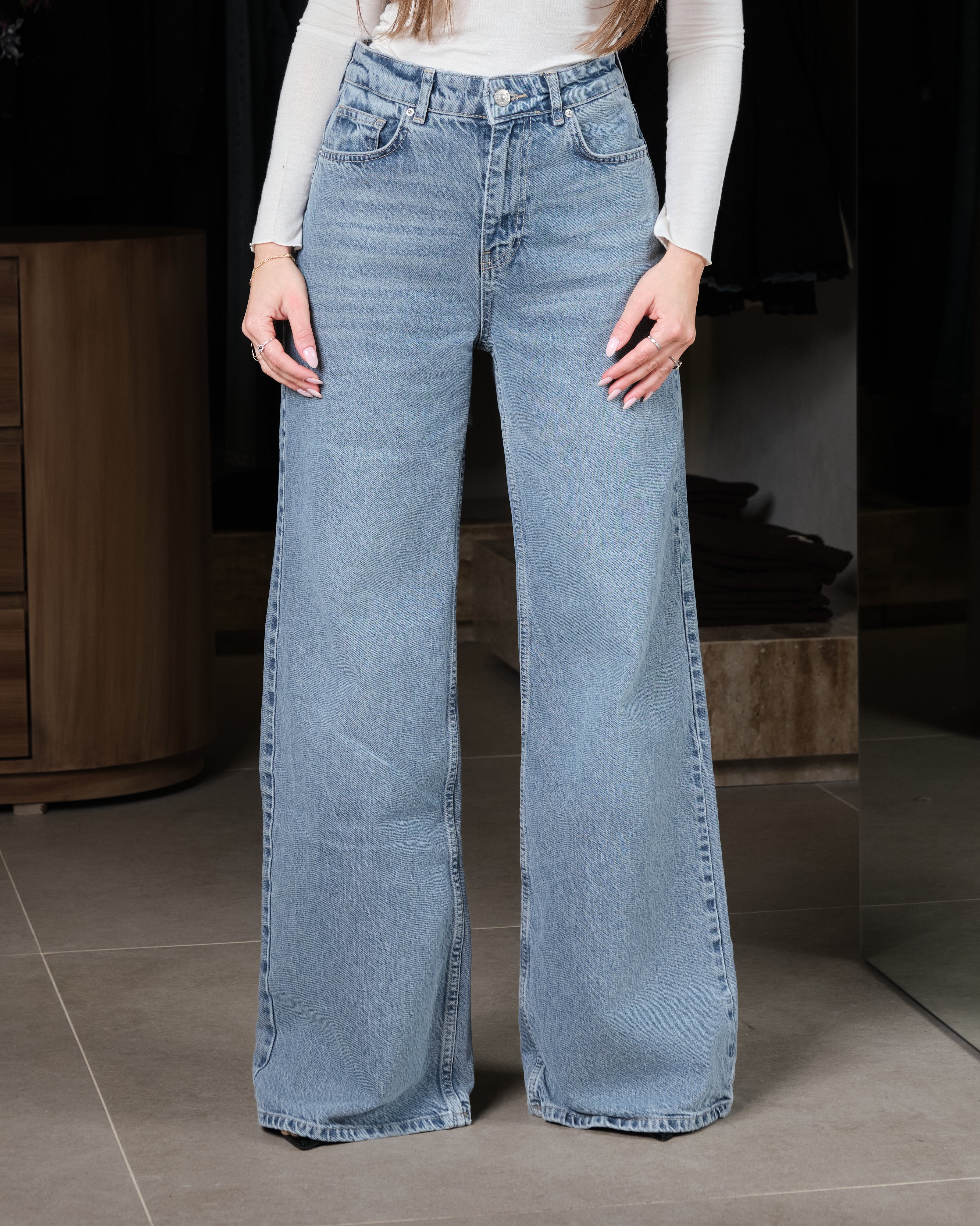 High waisted wide leg jeans