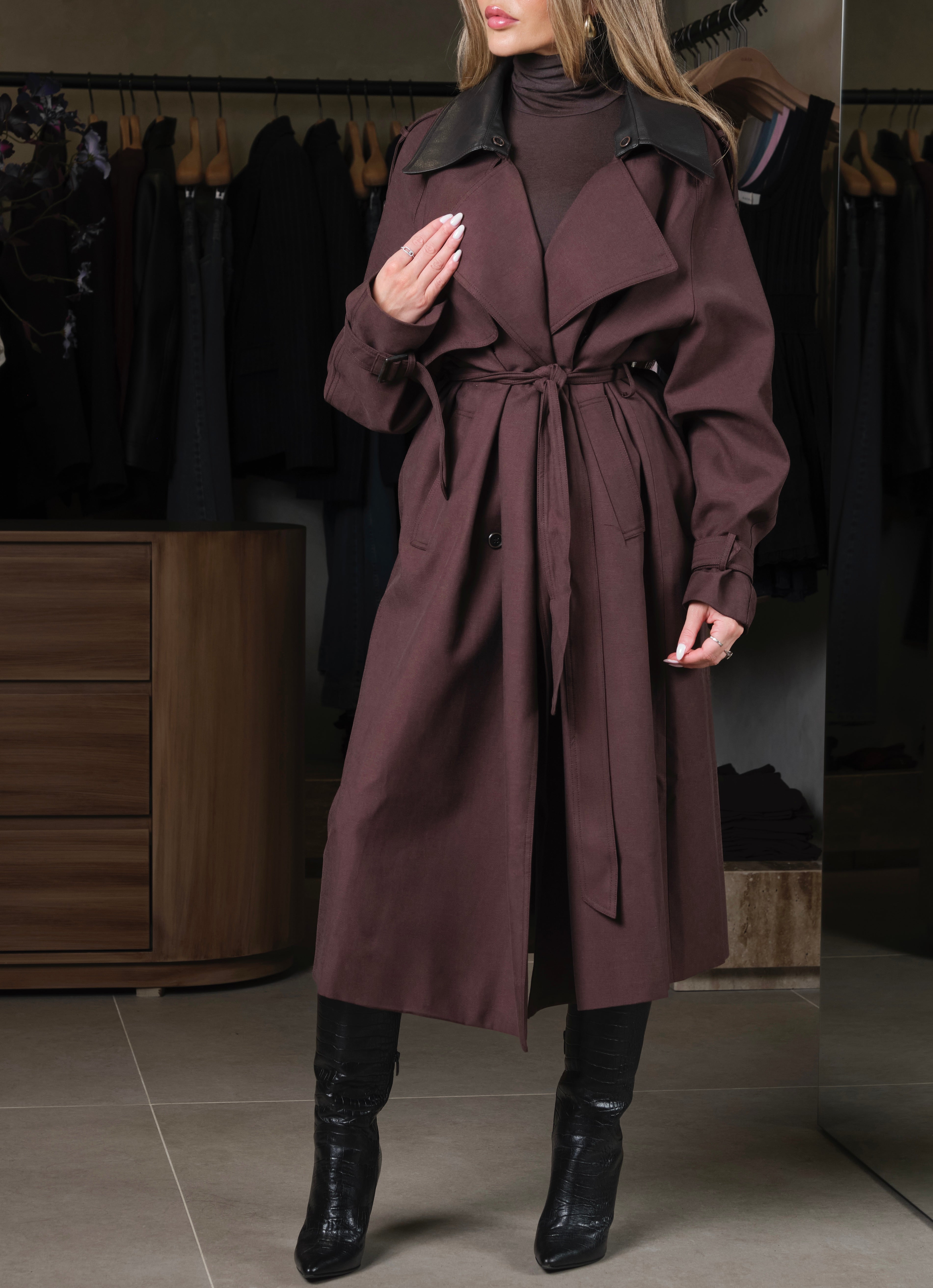 Trench coat in Brown