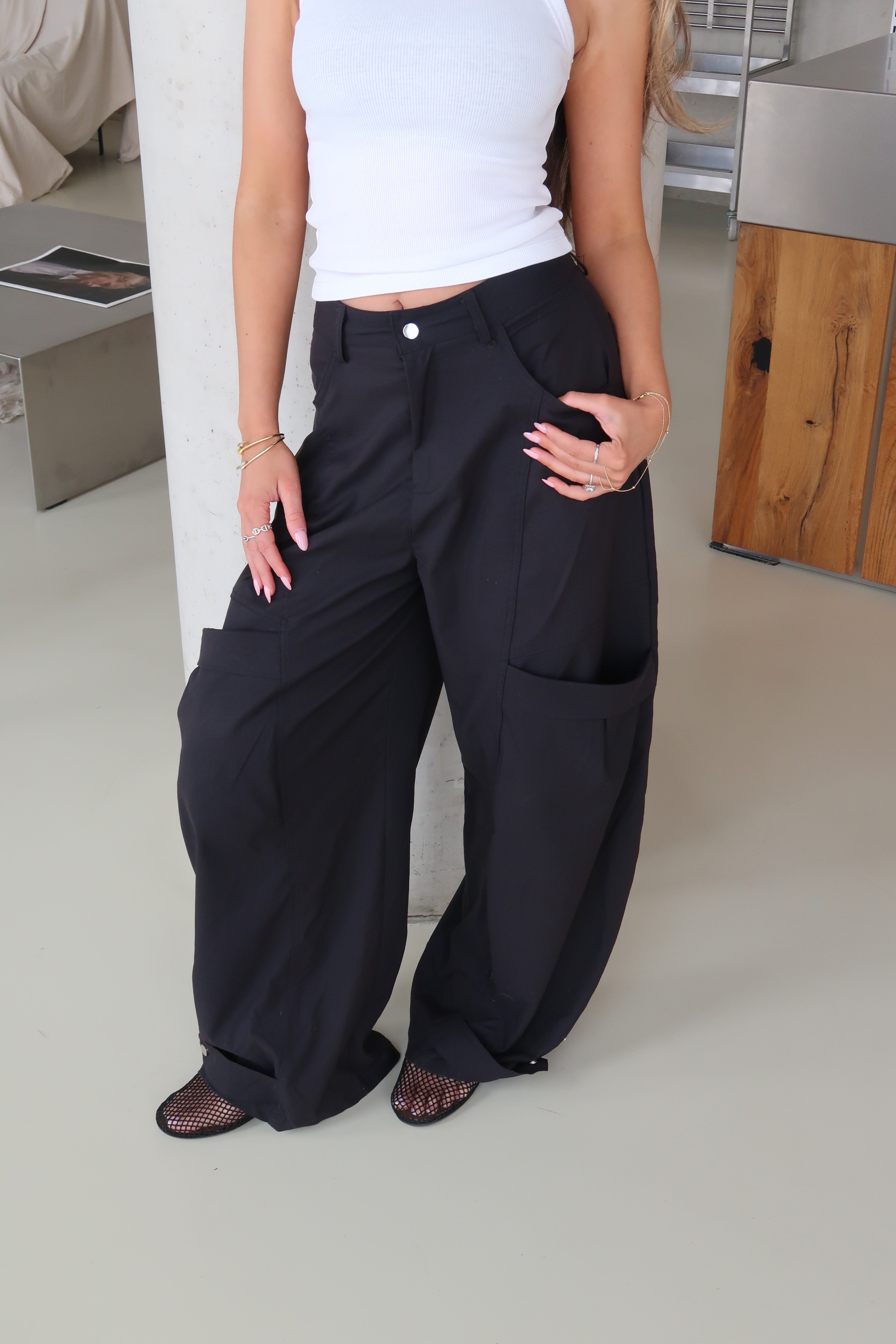 Cargo balloon pantalon in Black