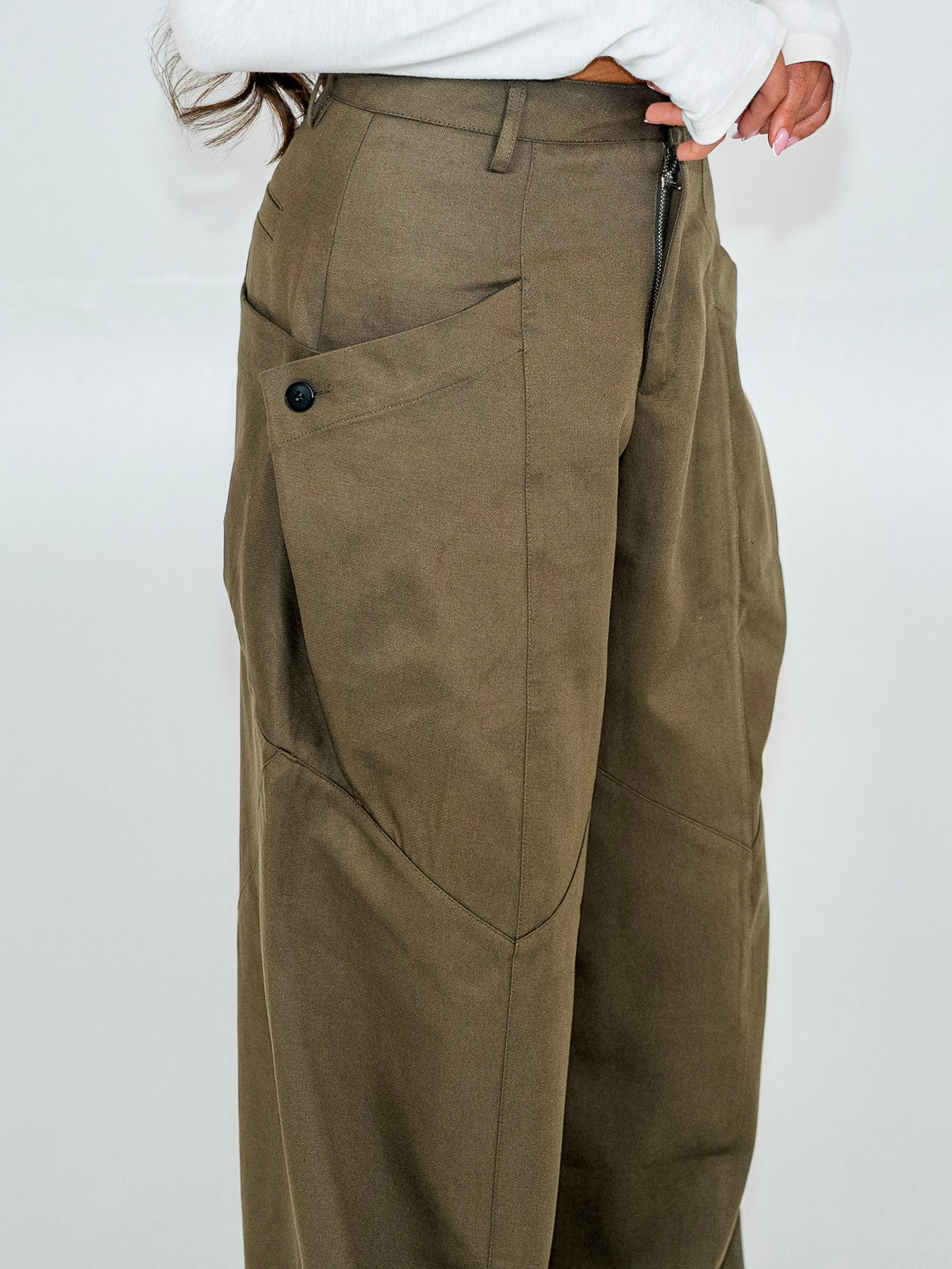 Navan cargo pants khaki