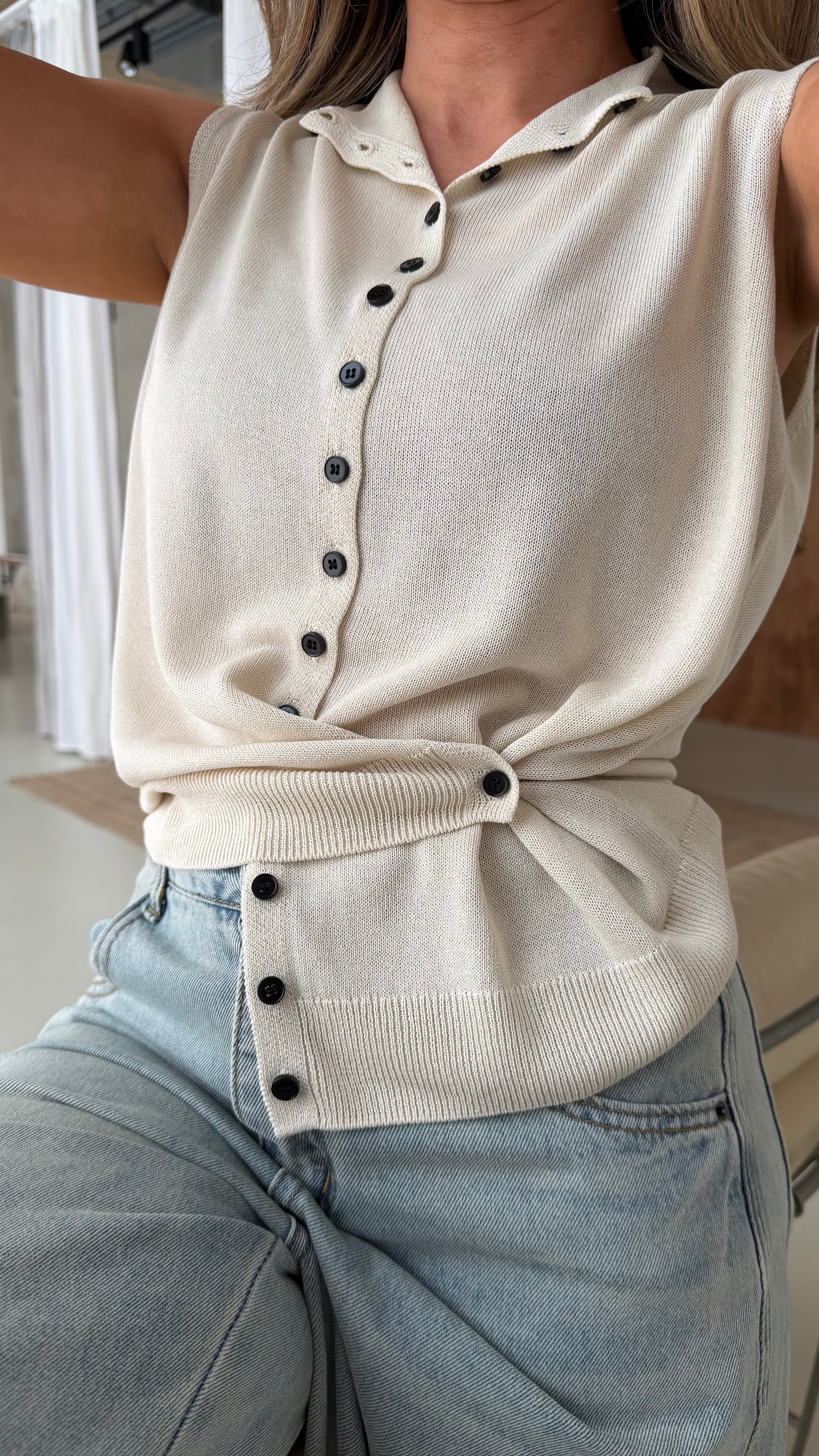 Twisted top
