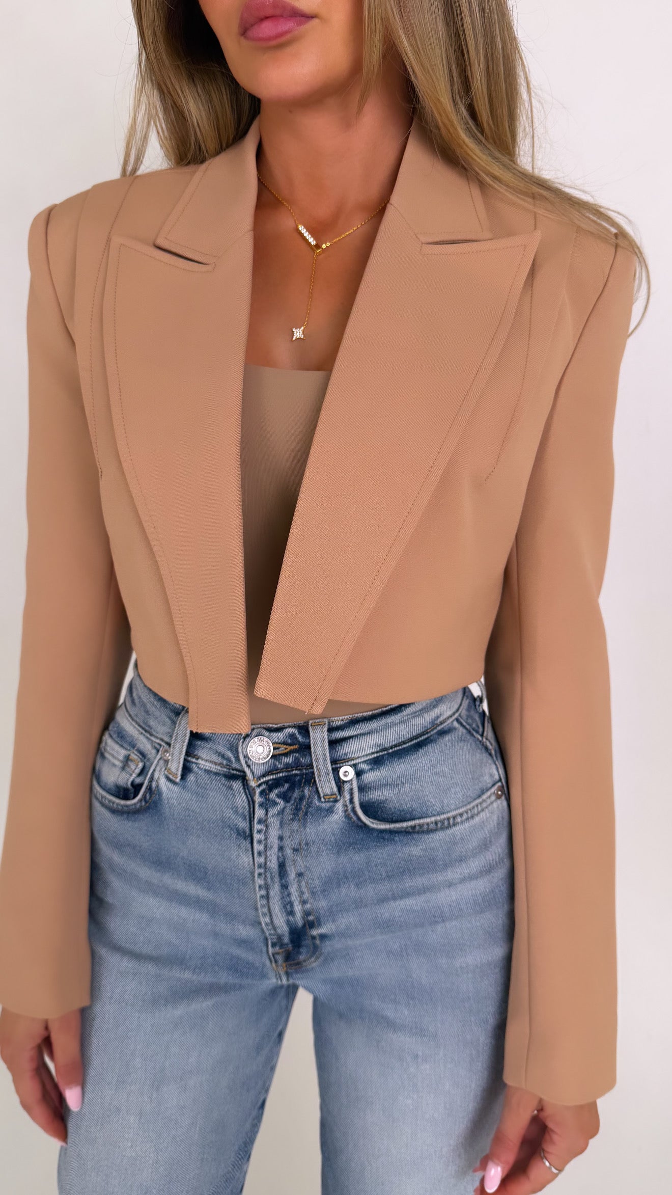 Cropped blazer in Camel